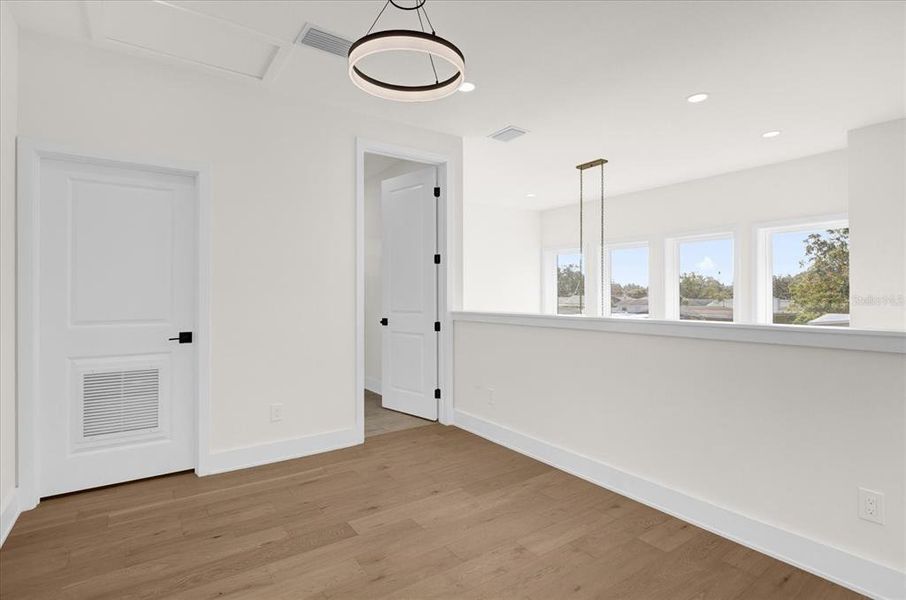 Spacious, unfurnished interior of a new home in , Orlando (Image 64).