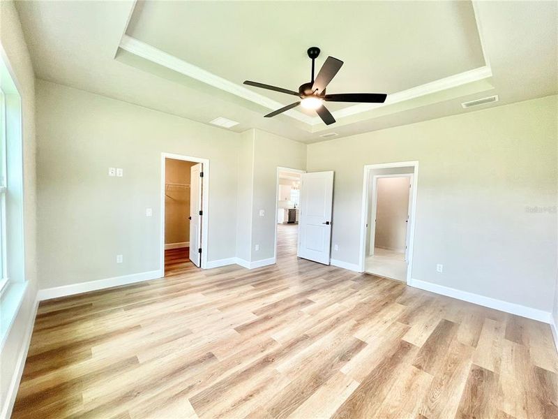 Spacious, unfurnished interior of a new home in , Gainesville (Image 38).