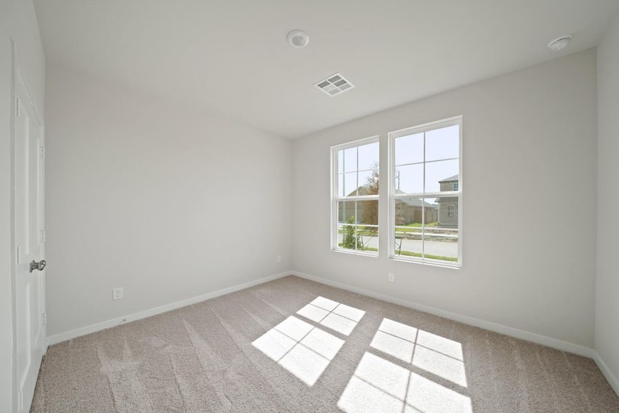 Spacious, unfurnished interior of a new home in Sunterra, Katy (Image 17). Spacious, unfurnished interior of a new home in Sunterra, Katy (Image 17).