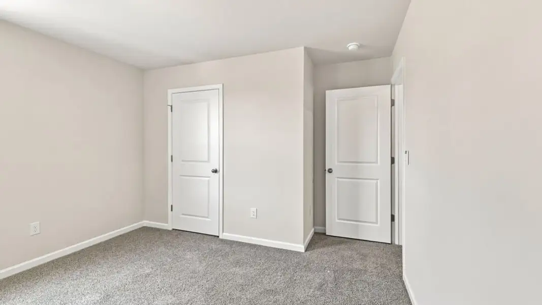 Spacious, unfurnished interior of a new home in Woodglen, Piedmont (Image 33). Spacious, unfurnished interior of a new home in Woodglen, Piedmont (Image 33).