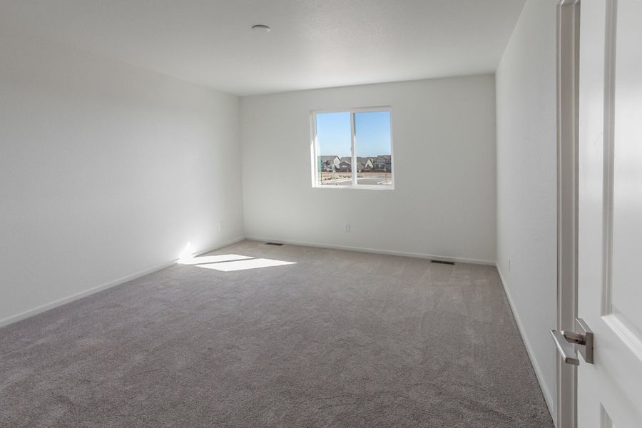 Spacious, unfurnished interior of a new home in Trailside, Timnath (Image 26). Spacious, unfurnished interior of a new home in Trailside, Timnath (Image 26).