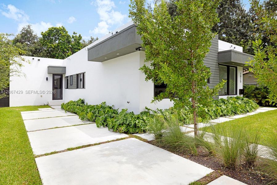 Exterior details and patio area of a home in , Biscayne Park (Image 21). Exterior details and patio area of a home in , Biscayne Park (Image 21).