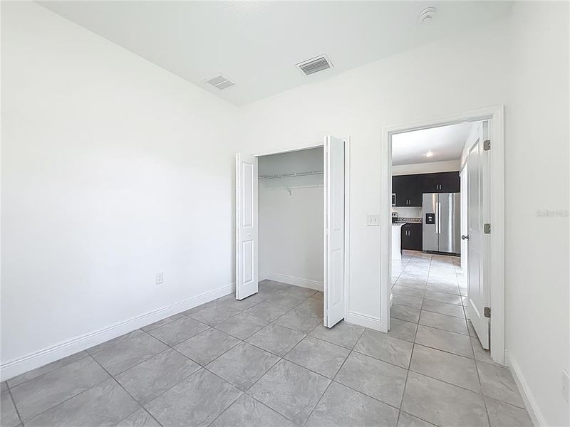 Spacious, unfurnished interior of a new home in , Ocala (Image 15).