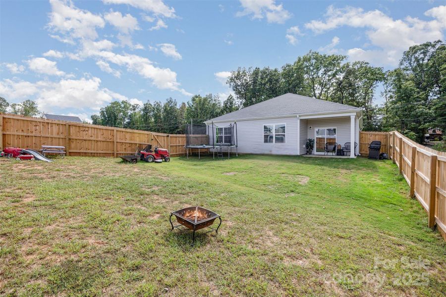 Exterior details and patio area of a home in , Lexington (Image 3).
