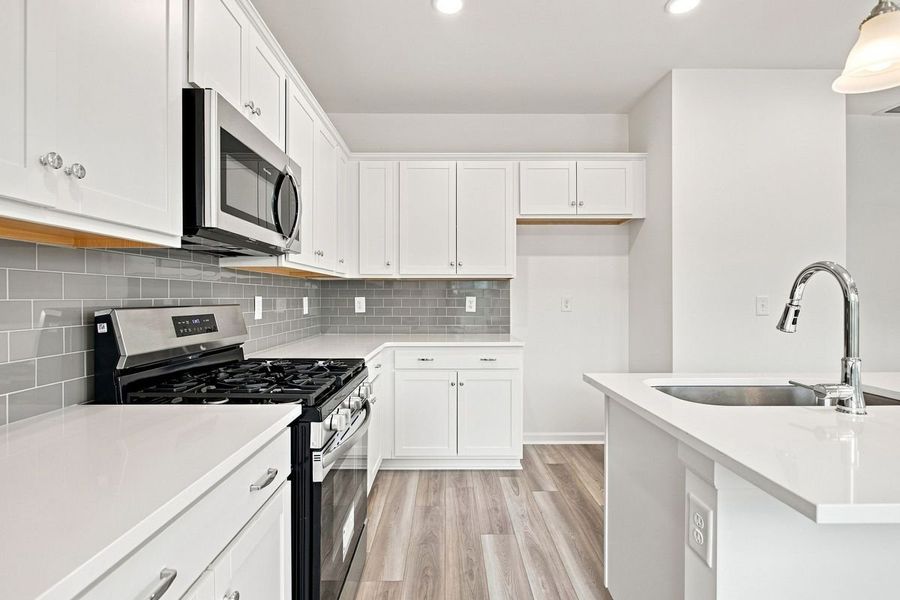 Furnished interior view inside a new home in Hampshire Hills, Columbia (Image 9).