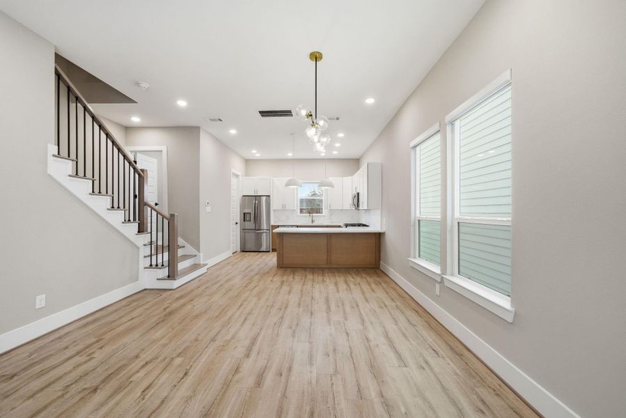Spacious, unfurnished interior of a new home in , Houston (Image 27).