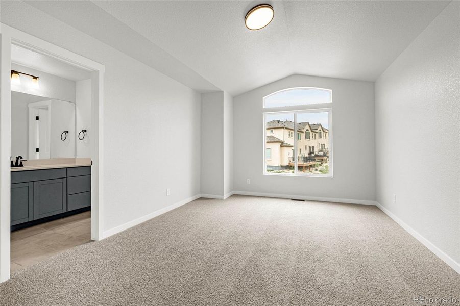 Spacious, unfurnished interior of a new home in , Colorado Springs (Image 33).