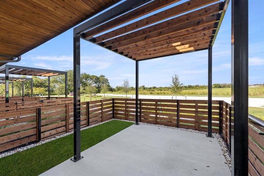Spacious, unfurnished interior of a new home in Ten Mile Creek, Celina (Image 22).