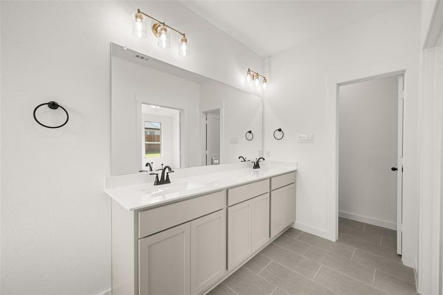 408 Wabash- Primary Suite-5