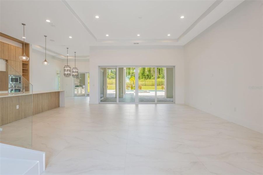 Spacious, unfurnished interior of a new home in , Montverde (Image 20).