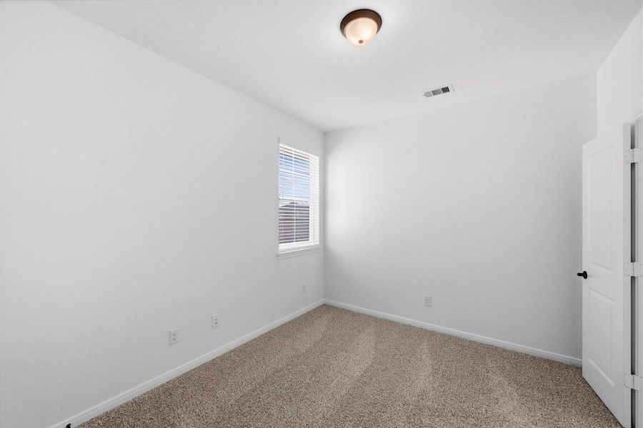Spacious, unfurnished interior of a new home in Woodforest, Montgomery (Image 17).