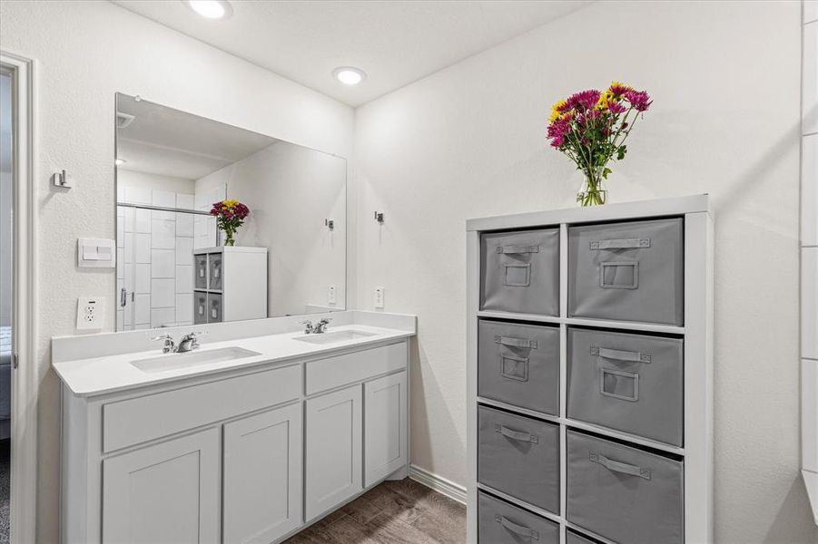 Dual sinks in the primary.