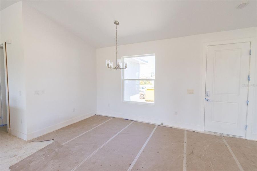 Spacious, unfurnished interior of a new home in , Rotonda West (Image 19).