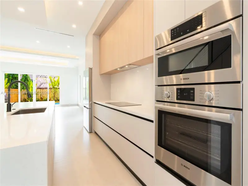 Furnished interior view inside a new home in , Fort Lauderdale (Image 12). Furnished interior view inside a new home in , Fort Lauderdale (Image 12).