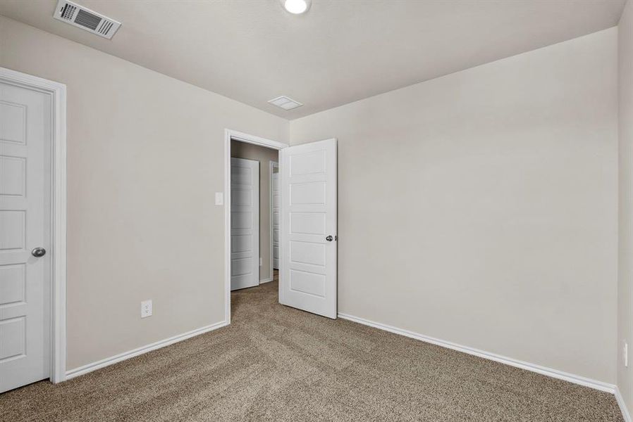 Spacious, unfurnished interior of a new home in Orchard Village, Fort Worth (Image 20). Spacious, unfurnished interior of a new home in Orchard Village, Fort Worth (Image 20).