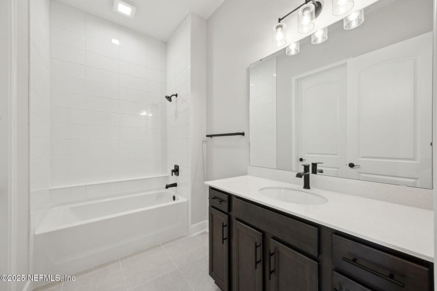 Furnished interior view inside a new home in Edwards Creek Estates, Jacksonville (Image 4).