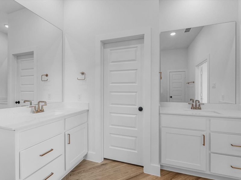 Furnished interior view inside a new home in Jubilee 50′, Hockley (Image 8).