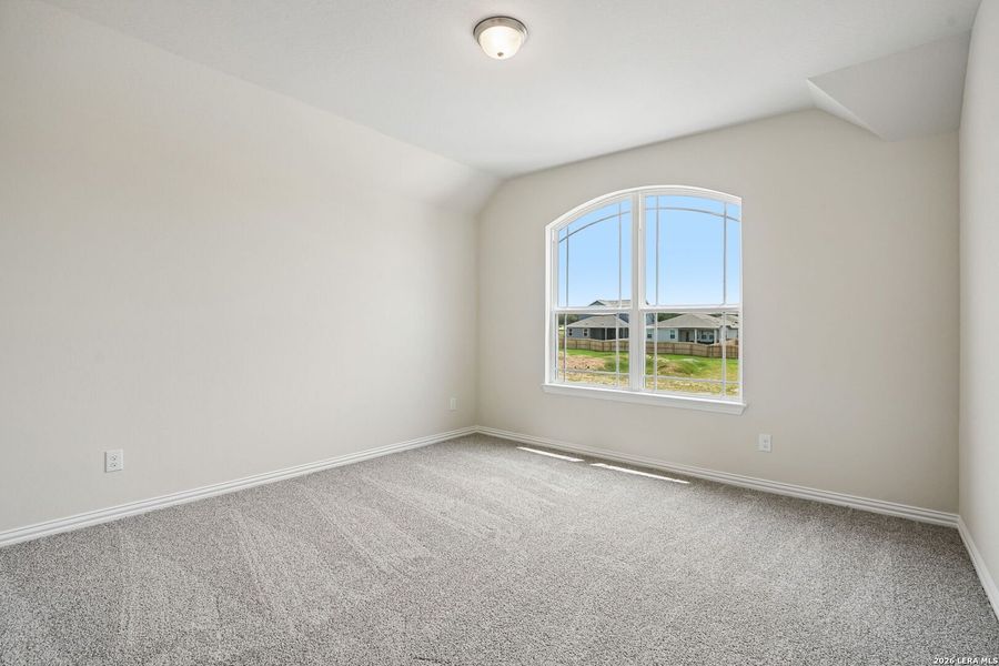 Spacious, unfurnished interior of a new home in Veranda, San Antonio (Image 13).