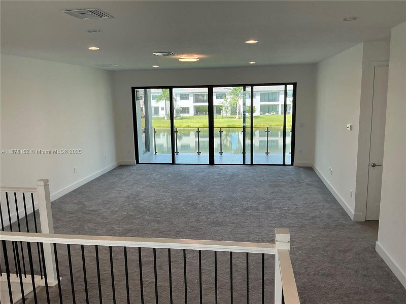 Spacious, unfurnished interior of a new home in , Boca Raton (Image 51). Spacious, unfurnished interior of a new home in , Boca Raton (Image 51).
