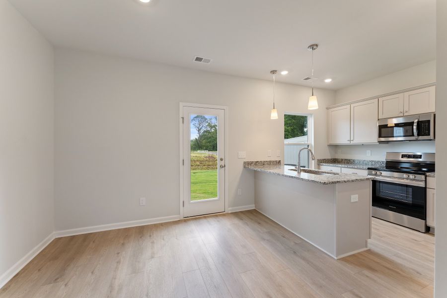 Image 19 of a home in Edwards Station. Image 19 of a home in Edwards Station.