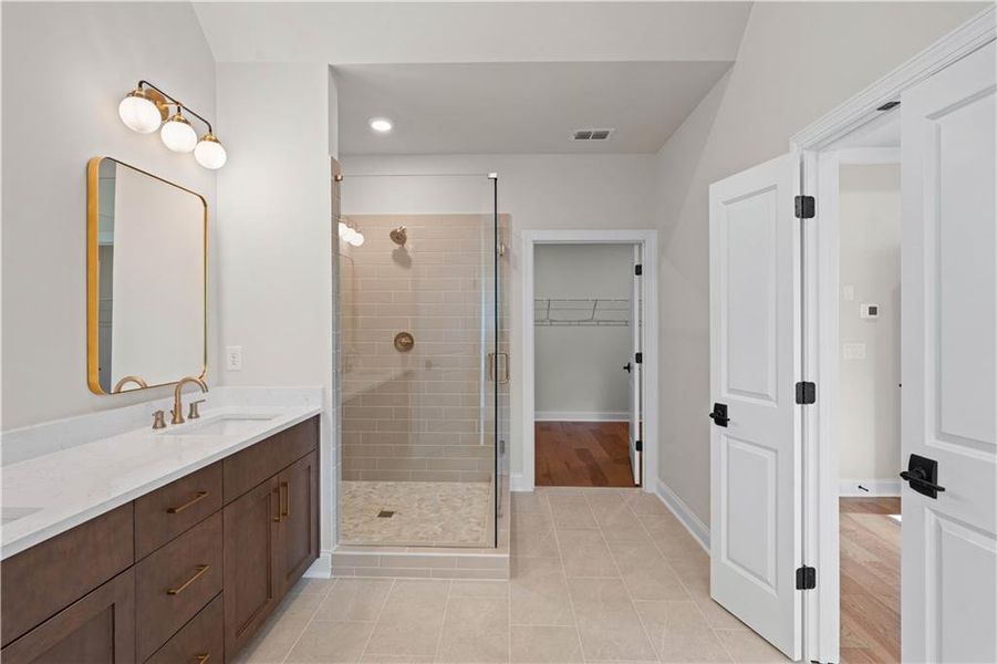 Furnished interior view inside a new home in Ward's Crossing Townhomes, Johns Creek (Image 18). Furnished interior view inside a new home in Ward's Crossing Townhomes, Johns Creek (Image 18).