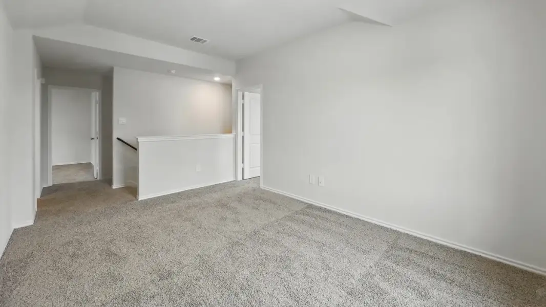 Spacious, unfurnished interior of a new home in Wildcat Ranch, Crandall (Image 25).