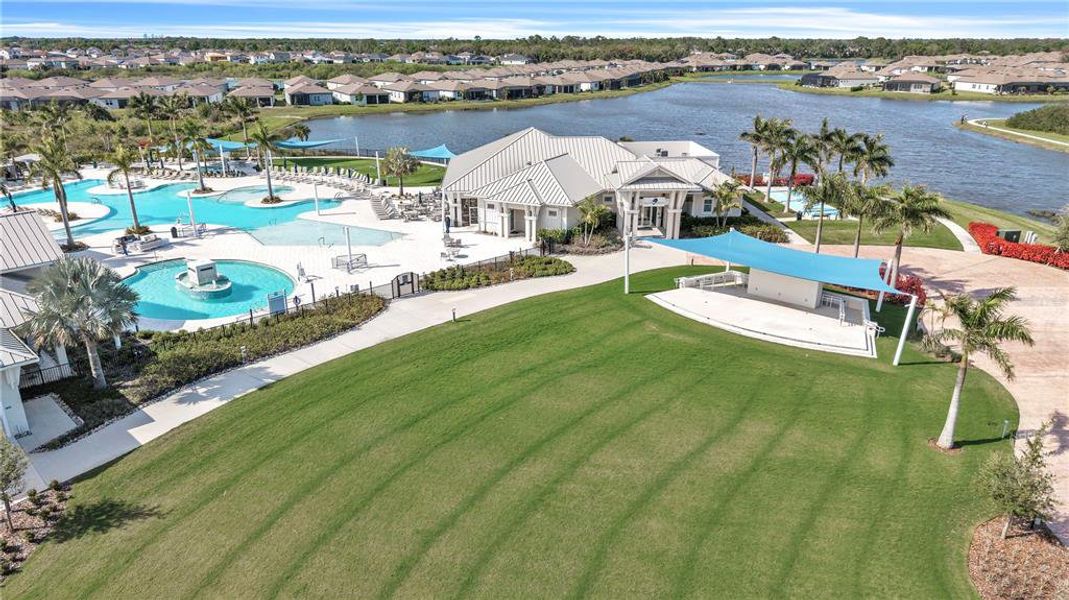 Community amenities in , Parrish (Image 69).