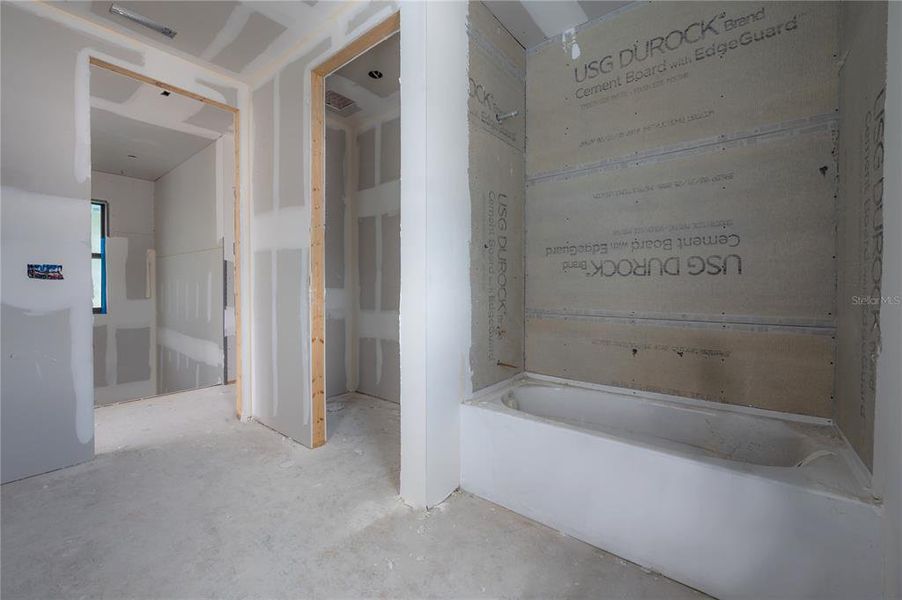 Spacious, unfurnished interior of a new home in , Tampa (Image 26). Spacious, unfurnished interior of a new home in , Tampa (Image 26).