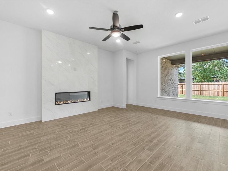 Spacious, unfurnished interior of a new home in Tompkins Reserve, Katy (Image 20). Spacious, unfurnished interior of a new home in Tompkins Reserve, Katy (Image 20).