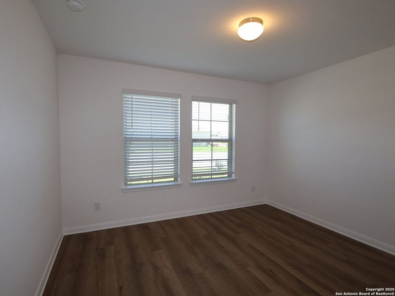 Spacious, unfurnished interior of a new home in Greenspoint Heights, Seguin (Image 15).