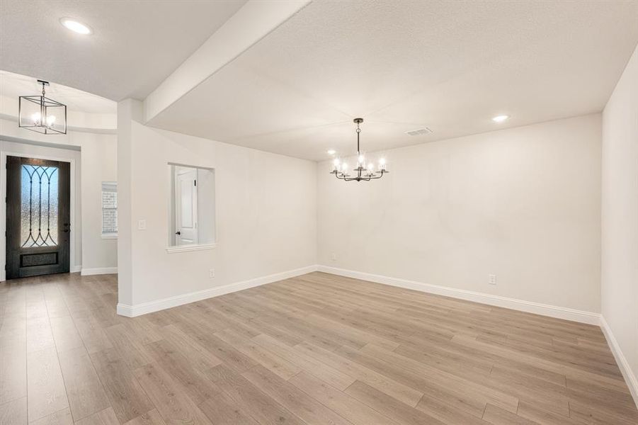 Spacious, unfurnished interior of a new home in Eagle Glen 50, Alvarado (Image 15). Spacious, unfurnished interior of a new home in Eagle Glen 50, Alvarado (Image 15).