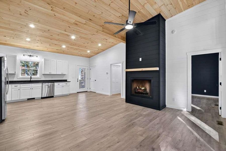 Spacious, unfurnished interior of a new home in , Morganton (Image 13).