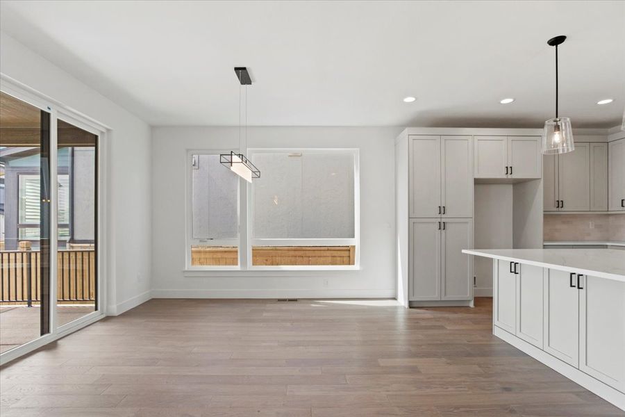 Spacious, unfurnished interior of a new home in West Grange, Longmont (Image 20).