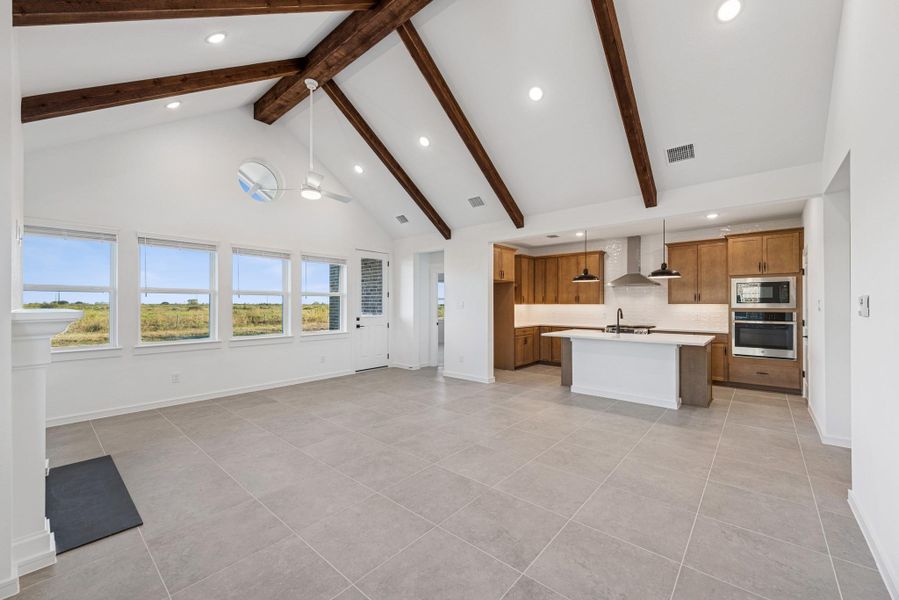 Impressive living area (*Photo not of actual home and used for illustration purposes only.) Impressive living area (*Photo not of actual home and used for illustration purposes only.)