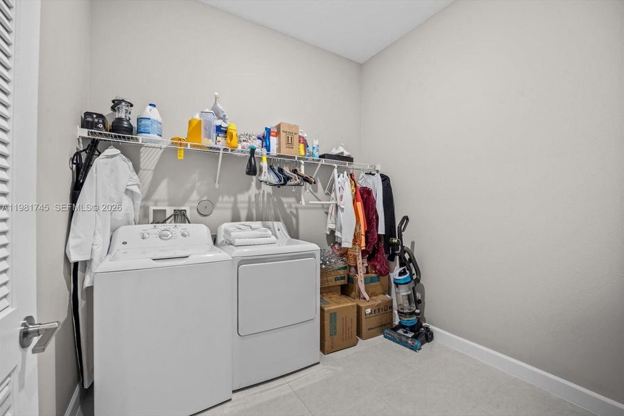 Furnished interior view inside a new home in Veranda Preserve, Port St. Lucie (Image 37).
