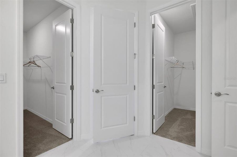 Spacious, unfurnished interior of a new home in Creekside Run at Babcock Ranch, Punta Gorda (Image 21).