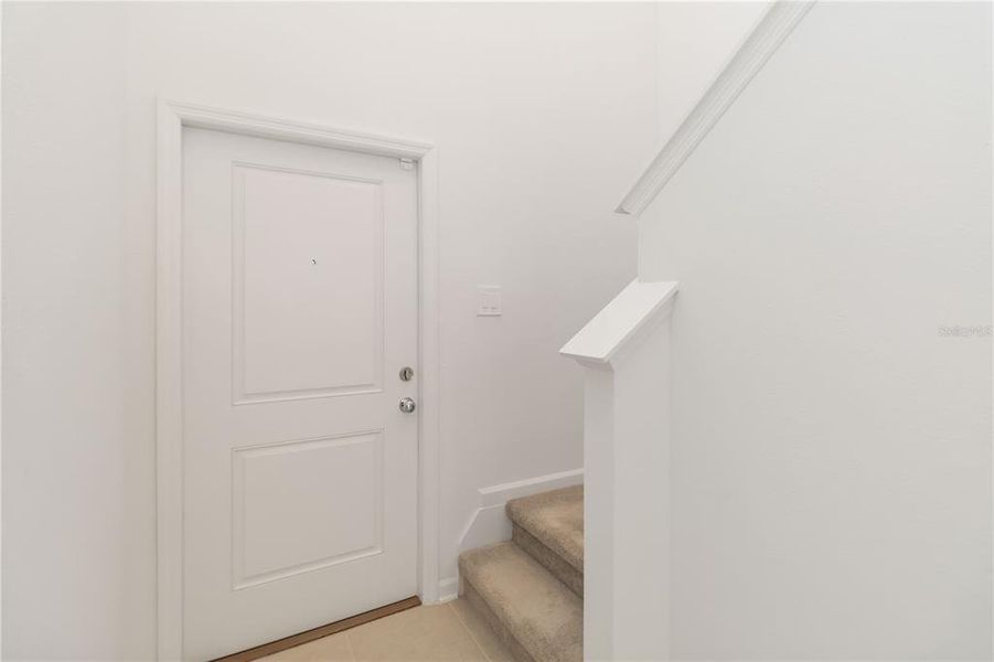 Spacious, unfurnished interior of a new home in Peace Creek Reserve: Manor Key Collection, Winter Haven (Image 26).