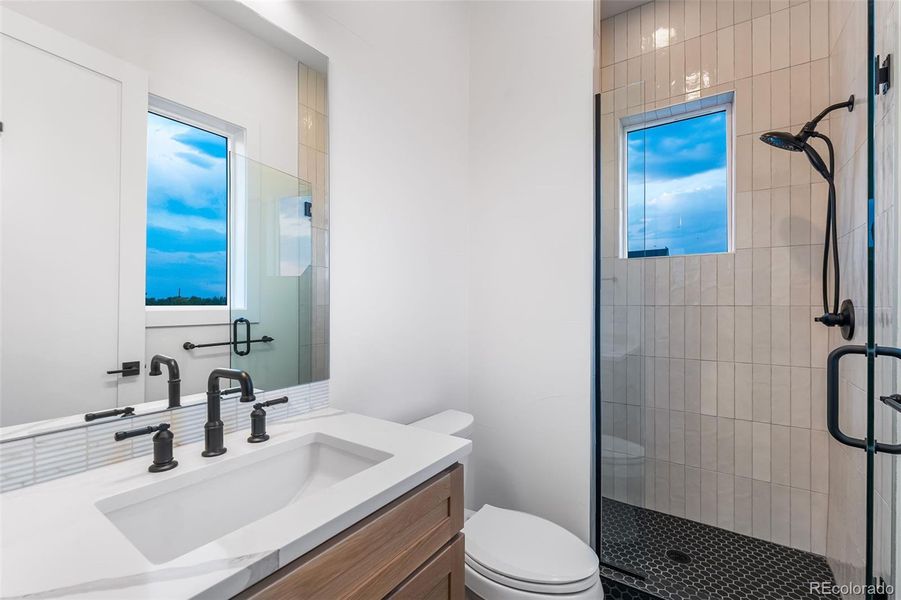 Furnished interior view inside a new home in , Lakewood (Image 16).