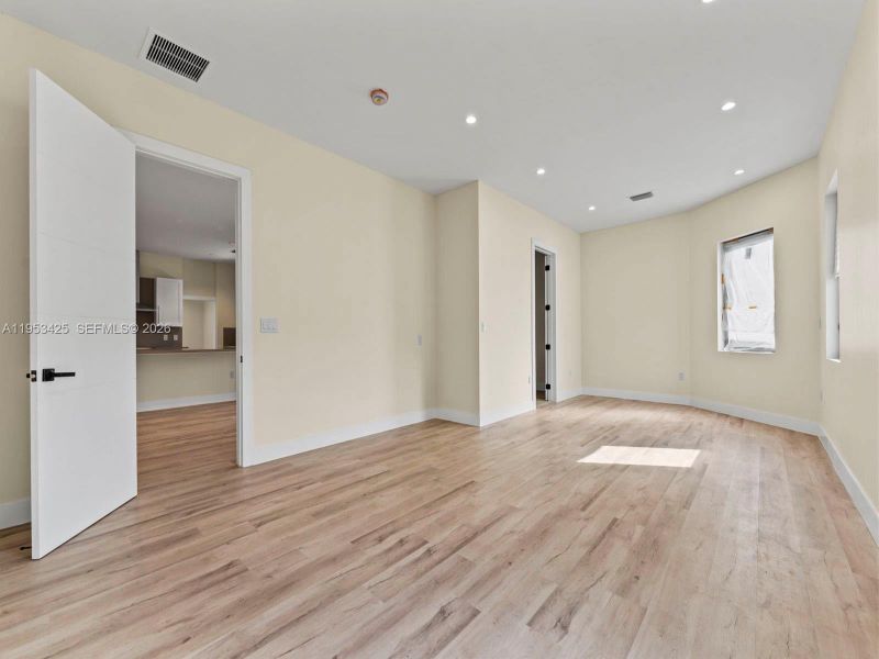 Spacious, unfurnished interior of a new home in , Goulds (Image 18).