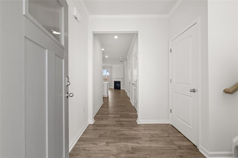 Spacious, unfurnished interior of a new home in Falcon Landing, Gainesville (Image 37).