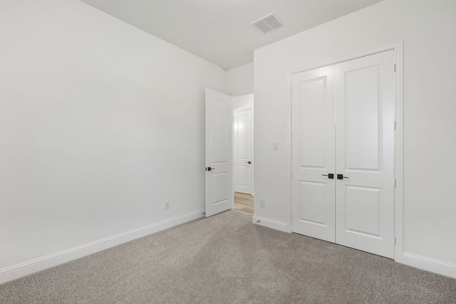 Spacious, unfurnished interior of a new home in Wildflower Ranch, Fort Worth (Image 28).