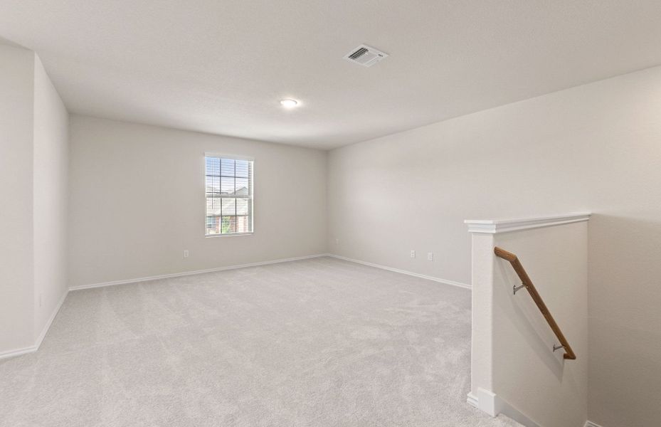 Spacious, unfurnished interior of a new home in Sonterra, Jarrell (Image 42).