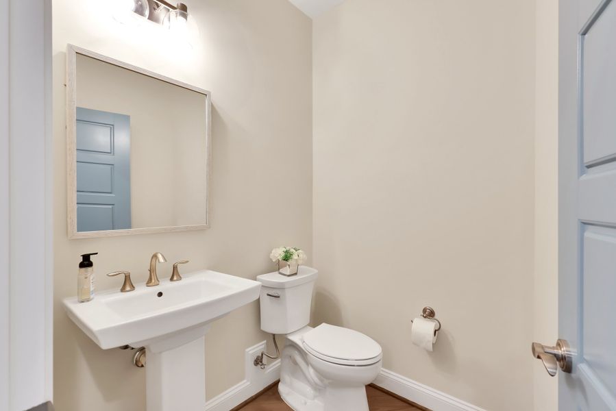 Representative furnished interior of a home built from the Bar Harbour I by Kent Homes in St. James, Southport (Image 123).