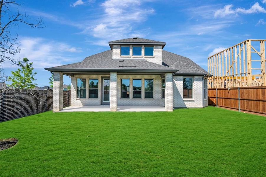Exterior details and patio area of a home in Aster Park, McKinney (Image 3).