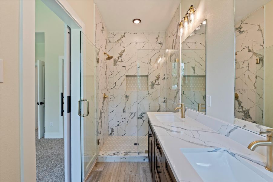 Furnished interior view inside a new home in , Alvin (Image 7).