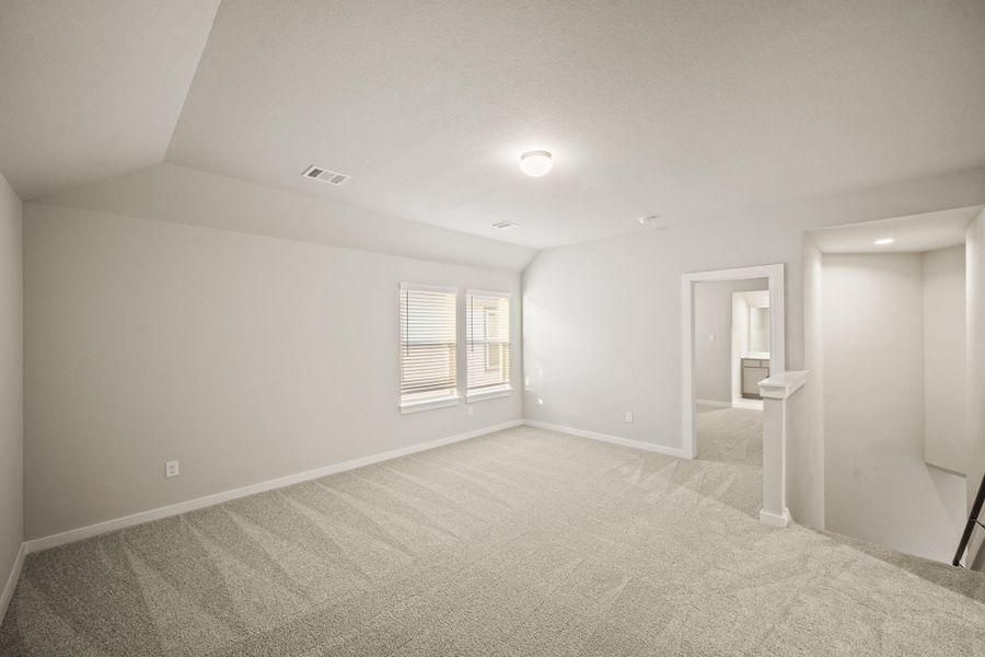 Spacious, unfurnished interior of a new home in Sunterra North, Katy (Image 21). Spacious, unfurnished interior of a new home in Sunterra North, Katy (Image 21).