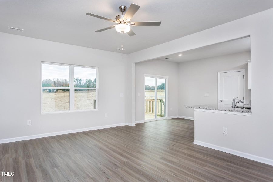 Southeast_Lee_R_007 Southeast_Lee_R_007