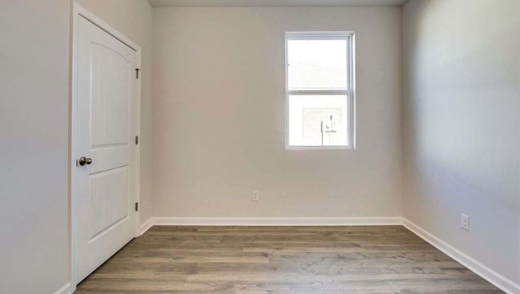 Representative unfurnished interior of a home built from the DESMOND by D.R. Horton in Nexus South, Gallatin (Image 17).