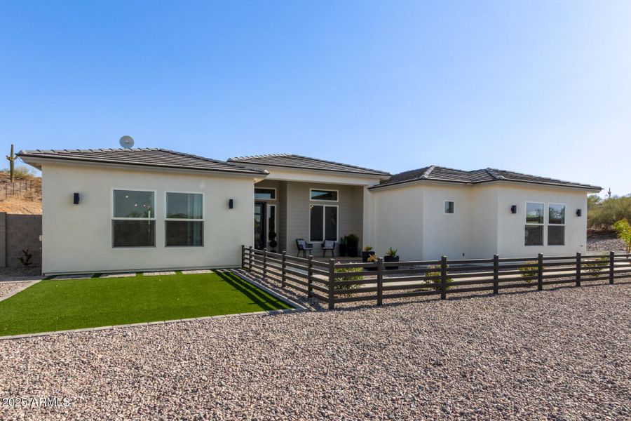 03 - Hummingbird 03 - Hummingbird