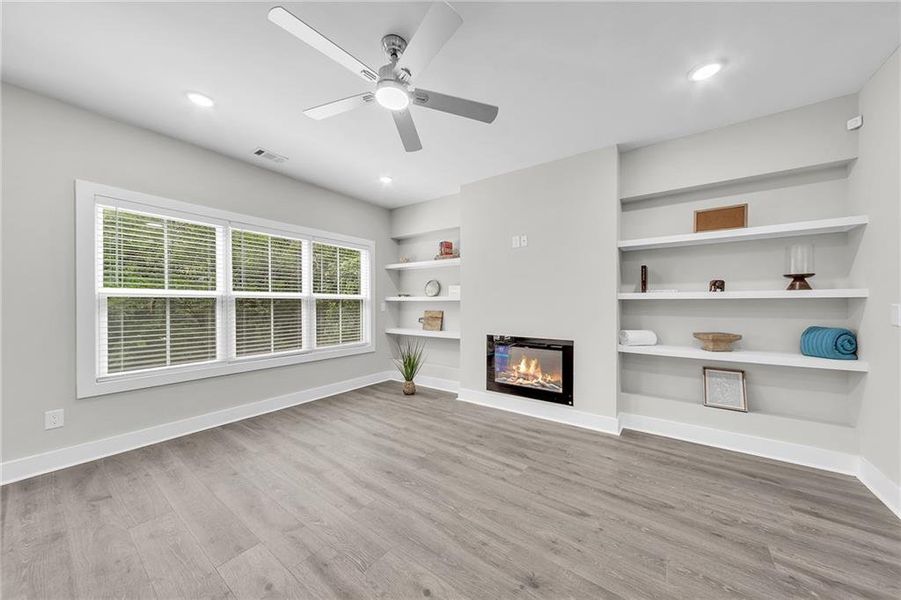 Spacious, unfurnished interior of a new home in , Griffin (Image 11).